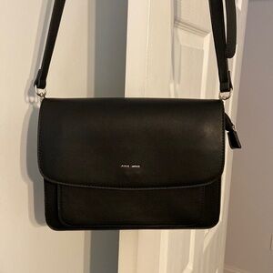 PIXIE MOOD purse brand new without tag never used.